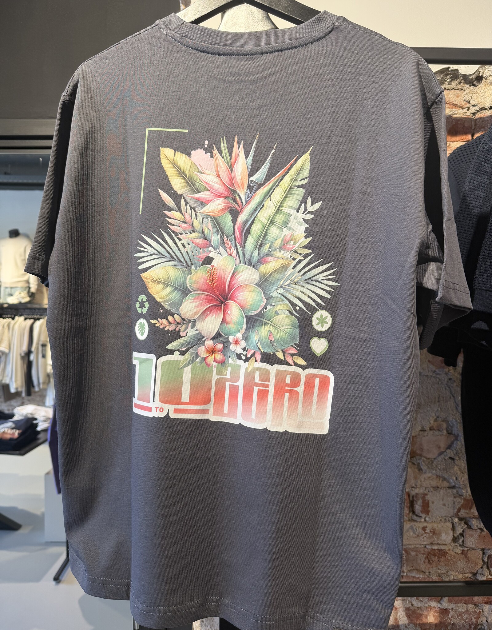 10toZERO Exotique Loose Fit Tee