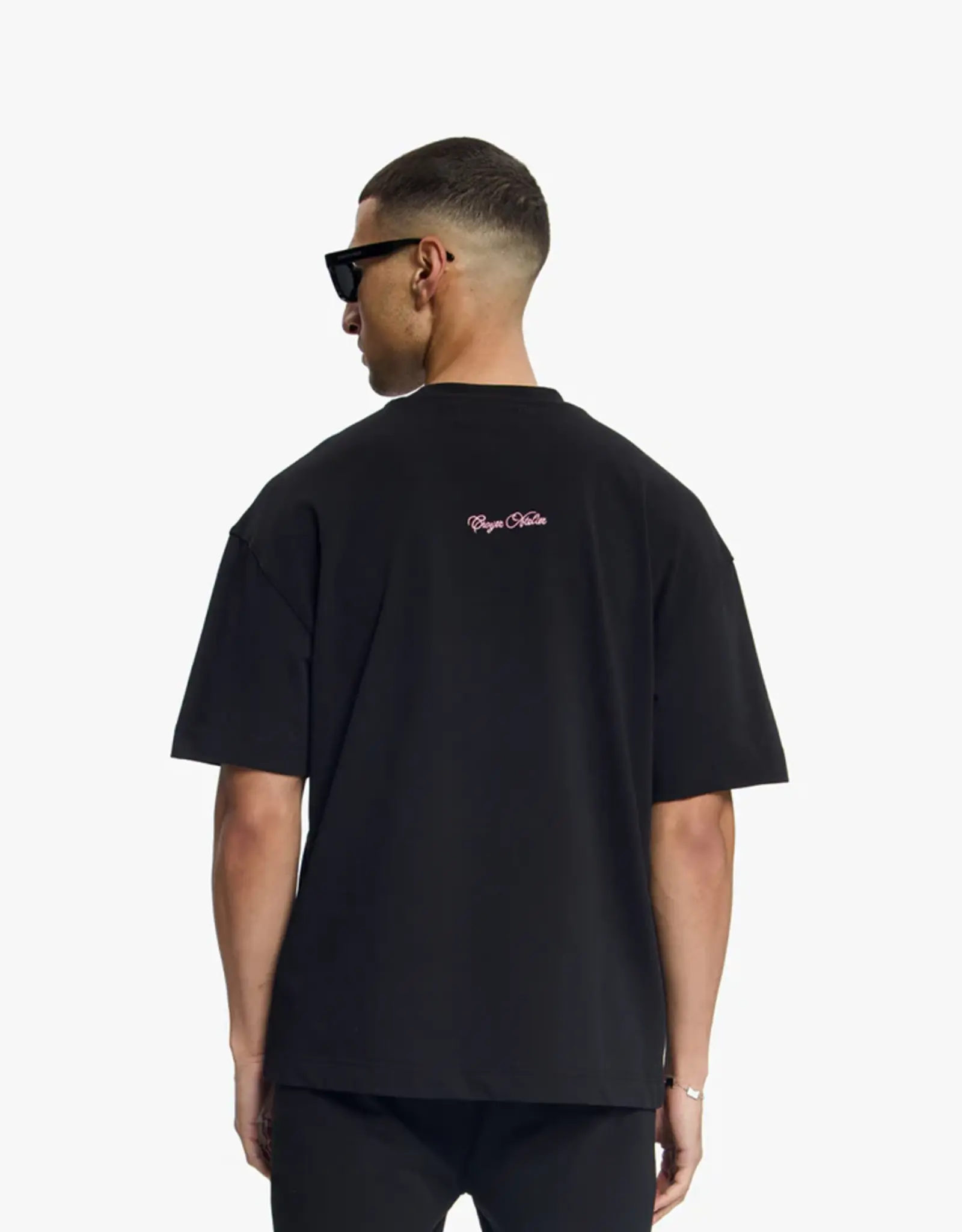 Croyez Croyez Contour De La Fleur T-Shirt