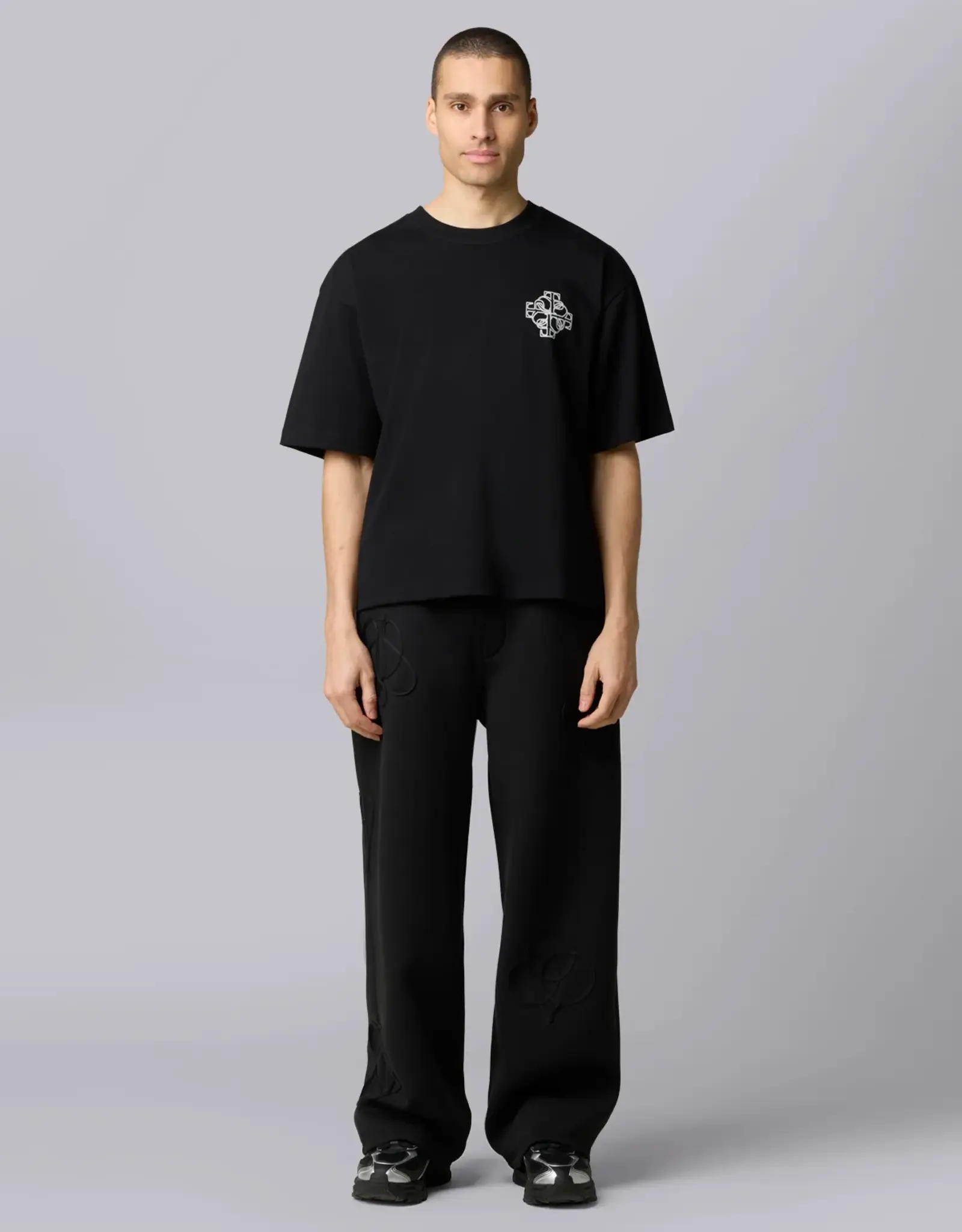 Off the pitch Locket Boxfit Tee