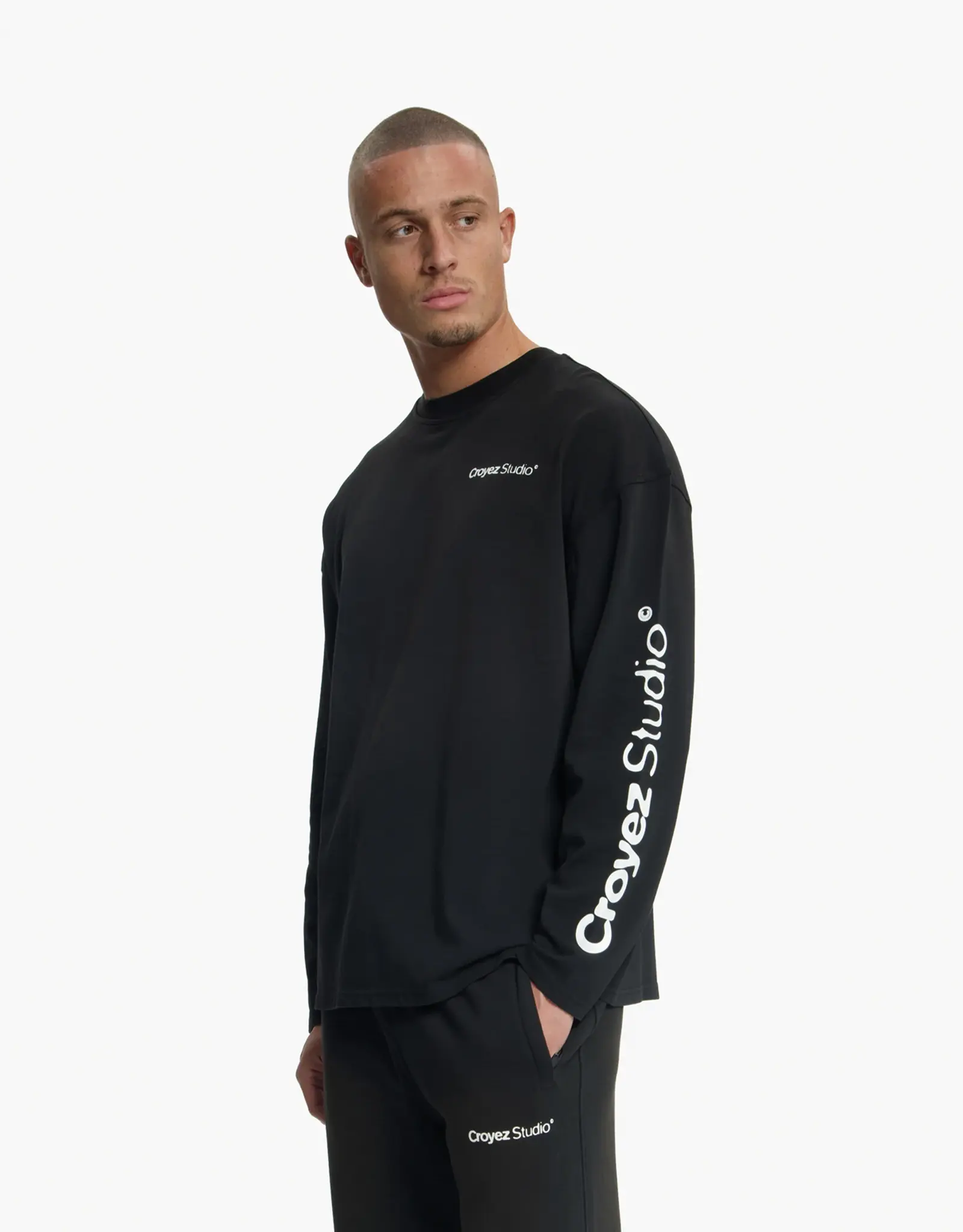 Croyez Croyez Studio Faded Longsleeve T-Shi