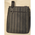 Agrodolce Laptoptas Serena 2 Jacquard - 15.4 inch - Laptop tas - Bruin