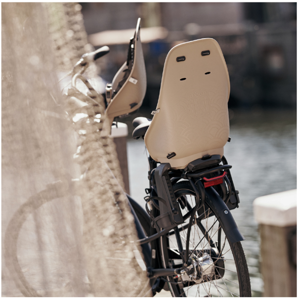 Urban Iki Achterzitje Urban Iki MIK HD - Inaho Beige/Bincho Black - Beige/Bruin - Uitsluitend geschikt voor fietsen met MIK HD drager
