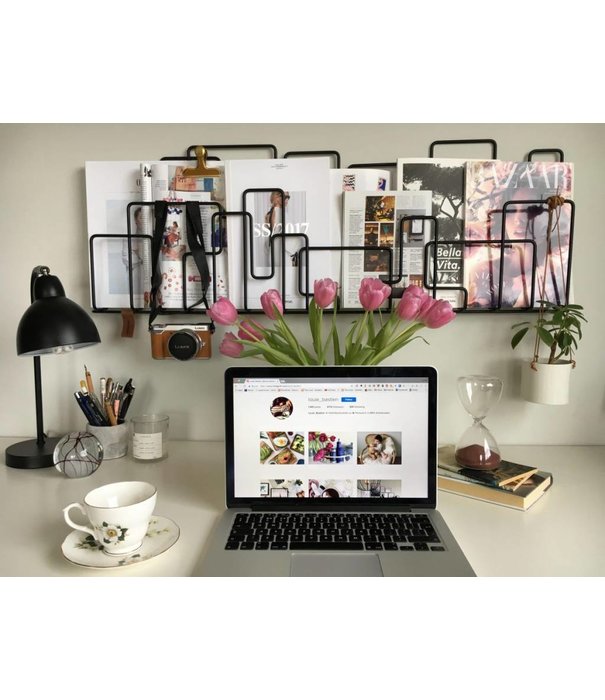 Maze  Maze - City Sunday magazine rack / painted steel