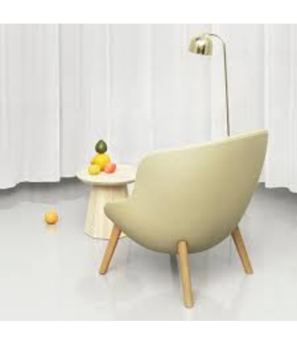 Normann Copenhagen  Normann Copenhagen - Hyg lounge chair high - oak base