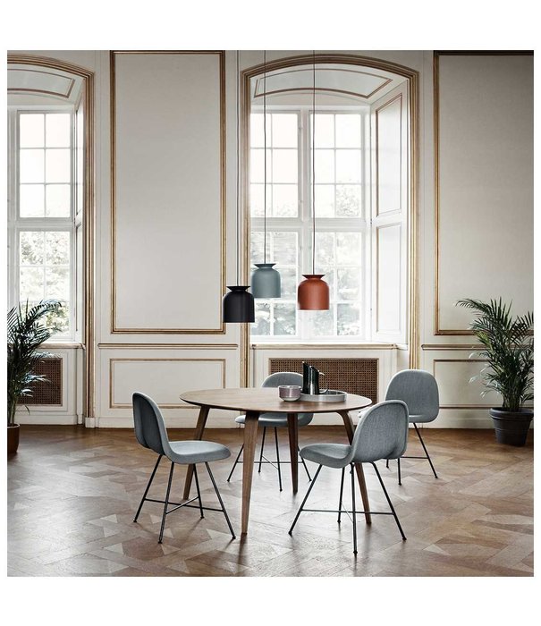 Gubi  Gubi 3D Eetkamerstoel volledig gestoffeerd, slede onderstel