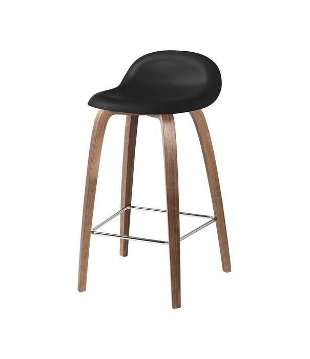 Gubi  Gubi - 3D counter stool black plastic shell - walnut base H65