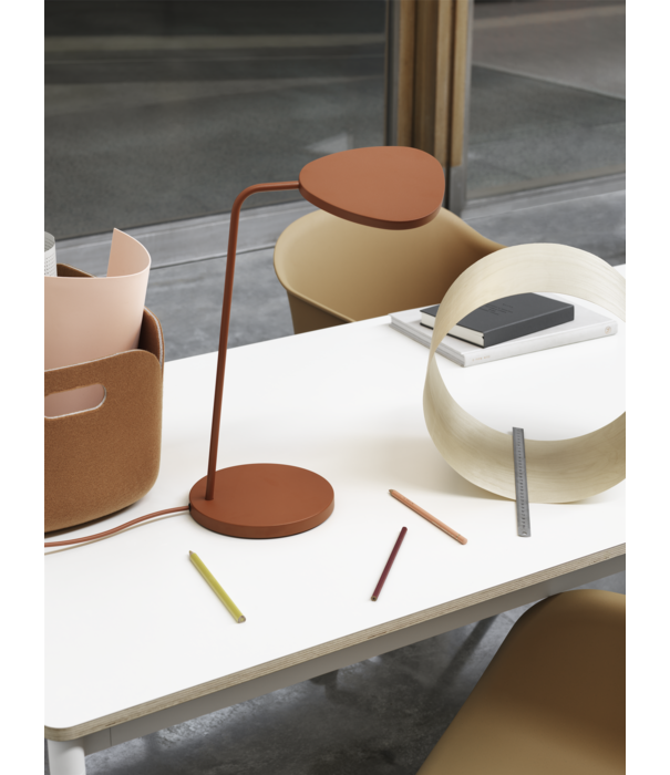 Muuto  Muuto - Leaf table lamp