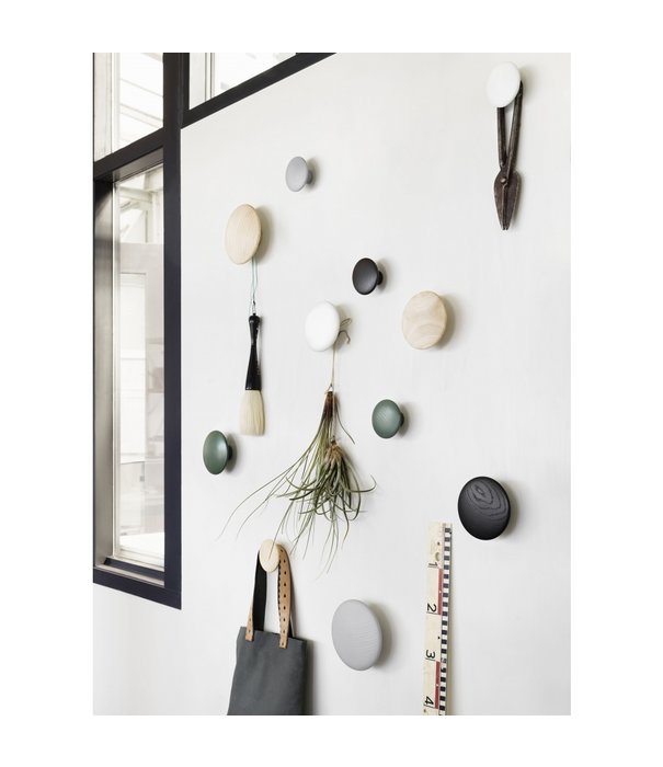 Muuto  Muuto The Dots Haak medium Ø13