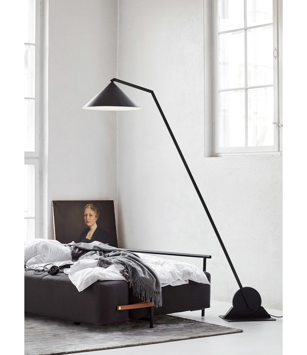 Northern  Gear Vloerlamp zwart