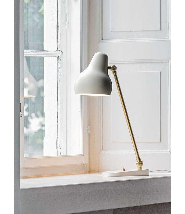 Louis Poulsen  Louis Poulsen - VL38 table lamp LED