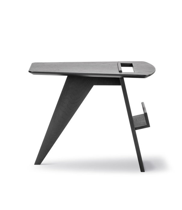 Fredericia  Model 6500, Magazine bijzettafel