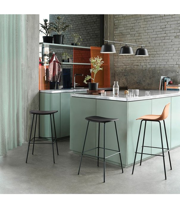 Muuto  Muuto Fiber Bar Stool ochre, tube base