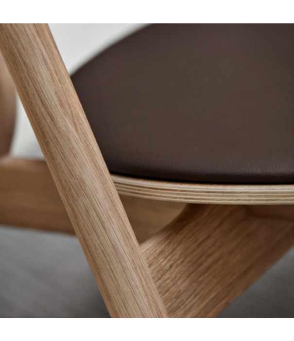 Northern  Northern -Oaki lounge chair light oak - camel leather seat padding