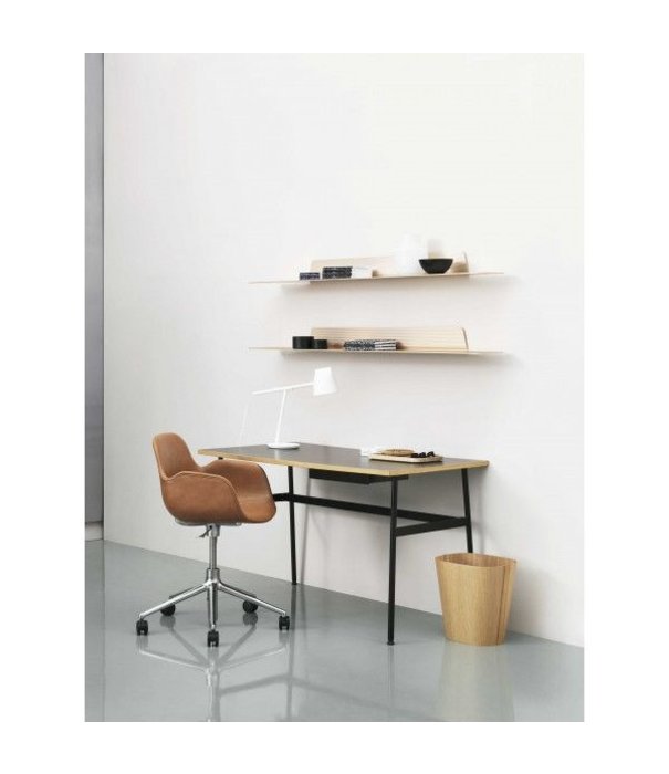 Normann Copenhagen  Normann Copenhagen -Jet Shelf wandplank 160 cm.
