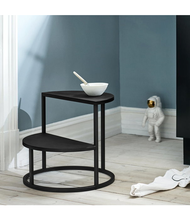 Northern  Dais Step Stool black steel
