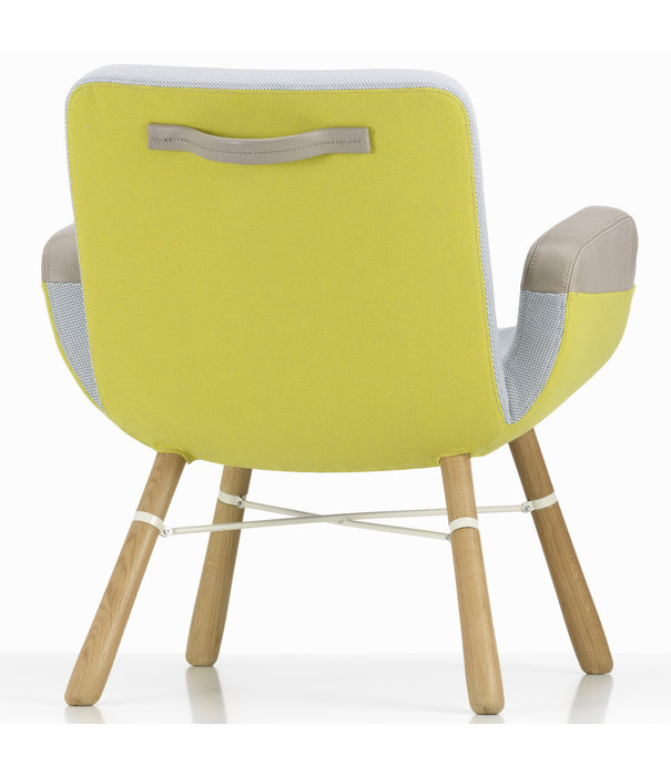 Vitra  Vitra  East River Fauteuil, eiken onderstel