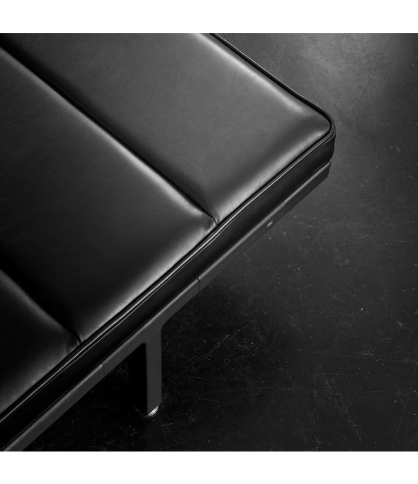 Vipp  Vipp 461 Daybed zwart leer, zwart frame