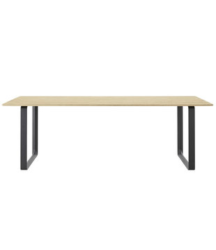 Muuto - 70/70 Eettafel massief eiken top L225