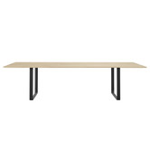 70/70 eettafel massief eiken 295 cm.