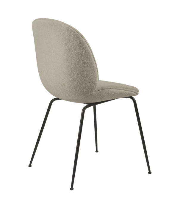 Gubi  Gubi - Beetle Dining Chair boucle 008 sand, base conic