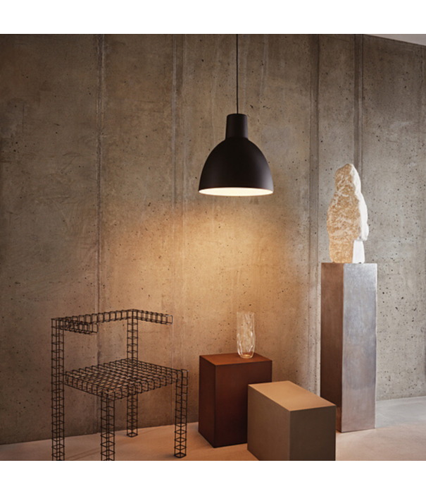 Louis Poulsen  Toldbod Pendant 250 black