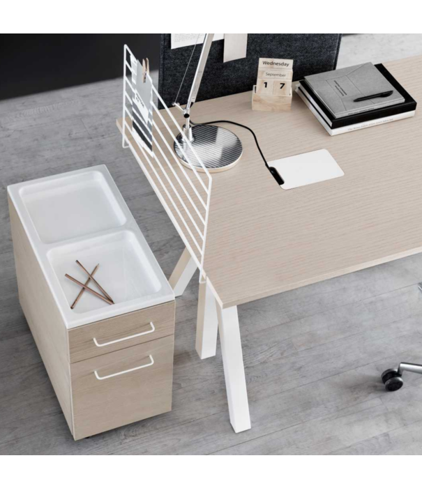 String  Furniture  Works Bureau hoogte verstelbaar, essen / wit
