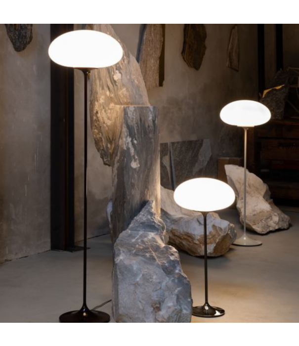 Gubi  Stemlite Floor Lamp pebble grey H150 cm.