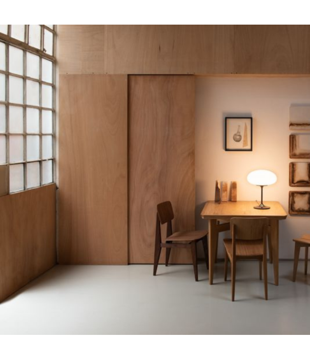 Gubi  Gubi - Stemlite table lamp black chrome, frosted glass H70