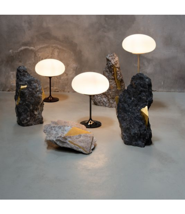 Gubi  Gubi - Stemlite table lamp grey H70 cm.