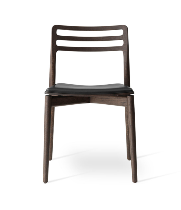 Vipp  Vipp 481 Cabin Chair dark oak, black leather