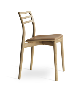 Vipp 481 Cabin Dining Chair light oak, sand leather