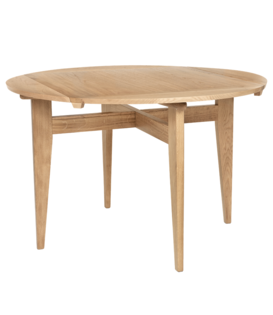 Gubi - B-table eettafel  eiken - extendable top