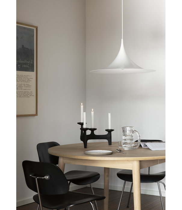 Nedre Foss  Nedre Foss Nunatak Kandelaar gietijzer