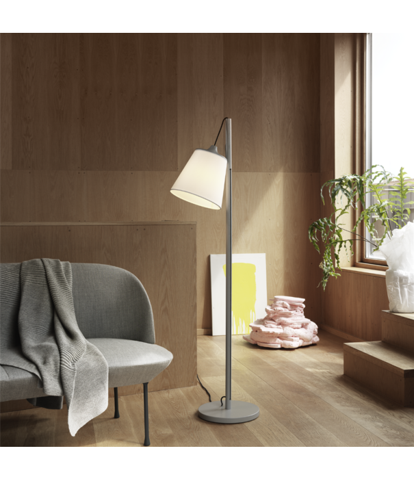 Muuto  Pull Floor Lamp oak