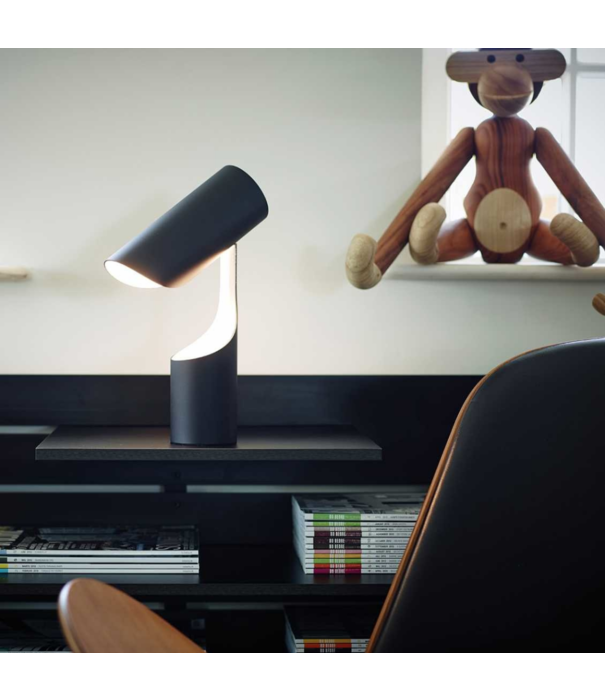 Le klint  Le Klint: Mutatio table lamp