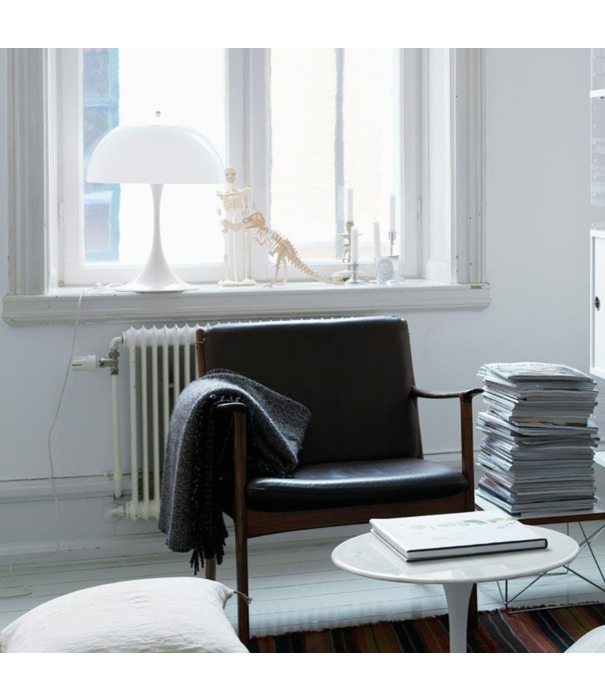 Louis Poulsen  Louis Poulsen - Panthella 400 table white opal acryl