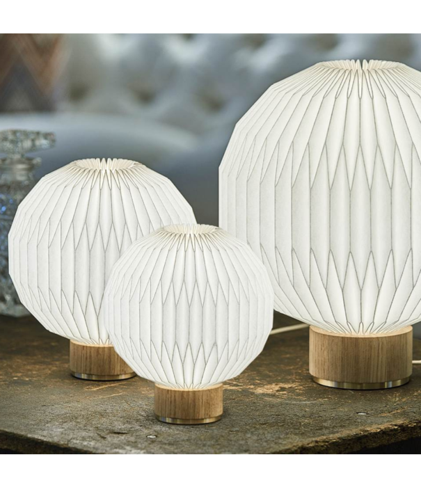 Le klint  Model 375 Tafellamp XS, eiken voet