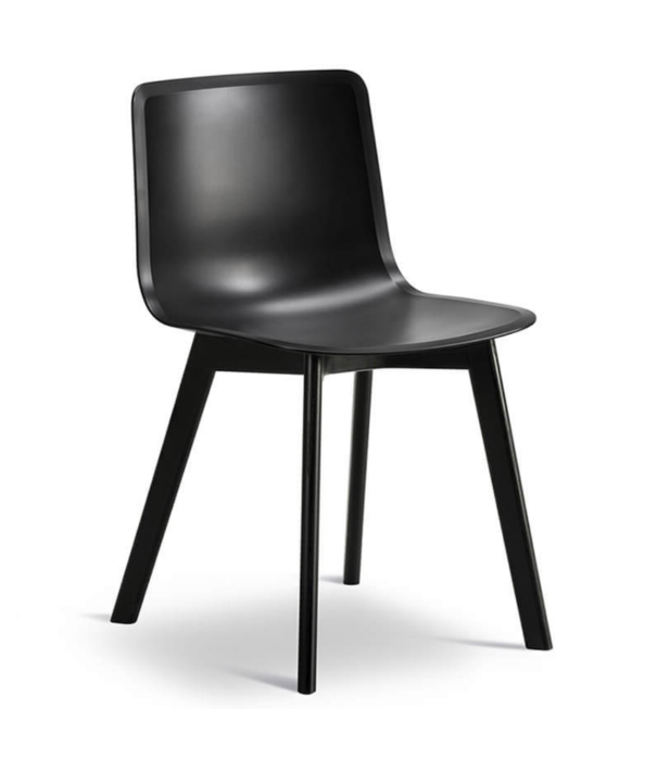 Fredericia  Fredericia - Pato wood chair black wood base