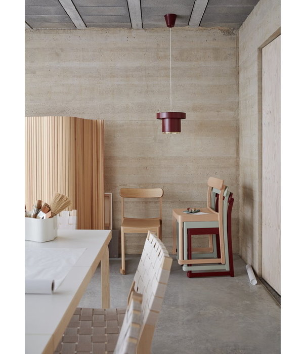 Artek  Artek Atelier Chair dark red beech