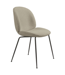 Gubi - Beetle Dining Chair boucle 008 sand, base conic