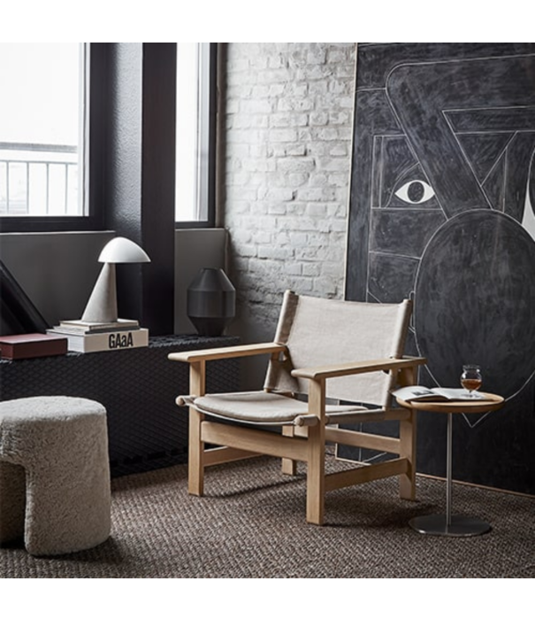 Fredericia  Model 6755, Pal bijzettafel walnoot Ø44