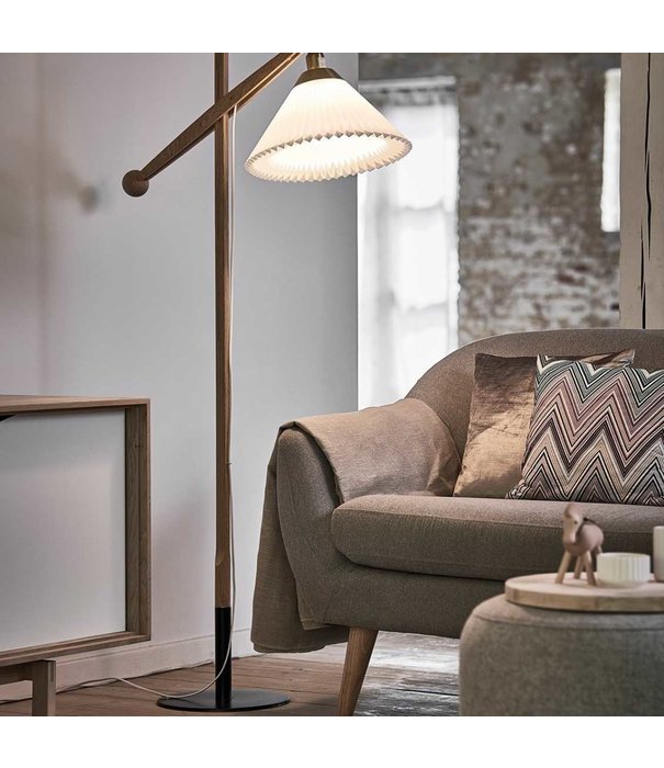 Le klint  Model 325 Floor Lamp light oak, brass