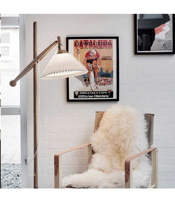 Le klint  Model 325 Floor Lamp light oak, brass