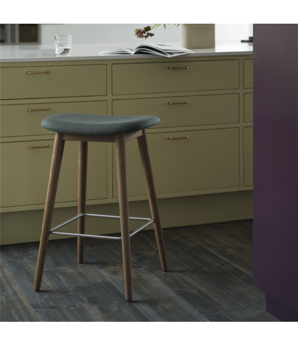 Muuto  Muuto - Fiber counter stool - wood base