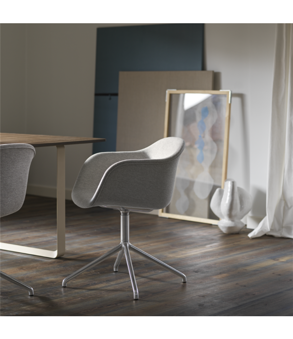 Muuto  Muuto Fiber Armchair fabric Remix 152,  swivel base with return