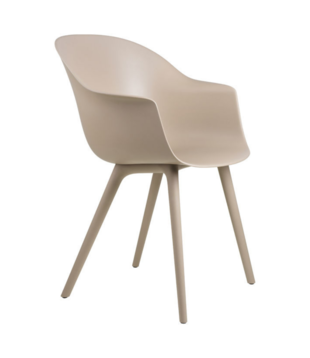 Gubi - Bat dining chair monochrome - plastic base