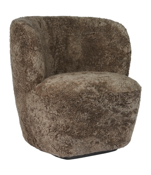 Gubi  Gubi Stay Collection, Stay lounge chair small sheepskin
