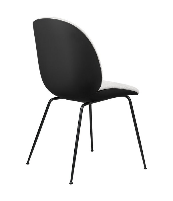 Gubi  Gubi - Beetle chair black - front Boucle 001 - conic black base