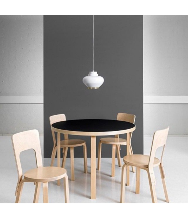 Artek  Artek - Aalto Table round 90A , black linoleum