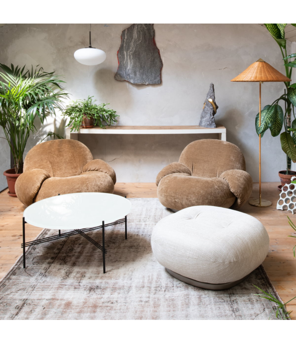 Gubi  Pacha 3-seater Sofa Belsuede 10 sand